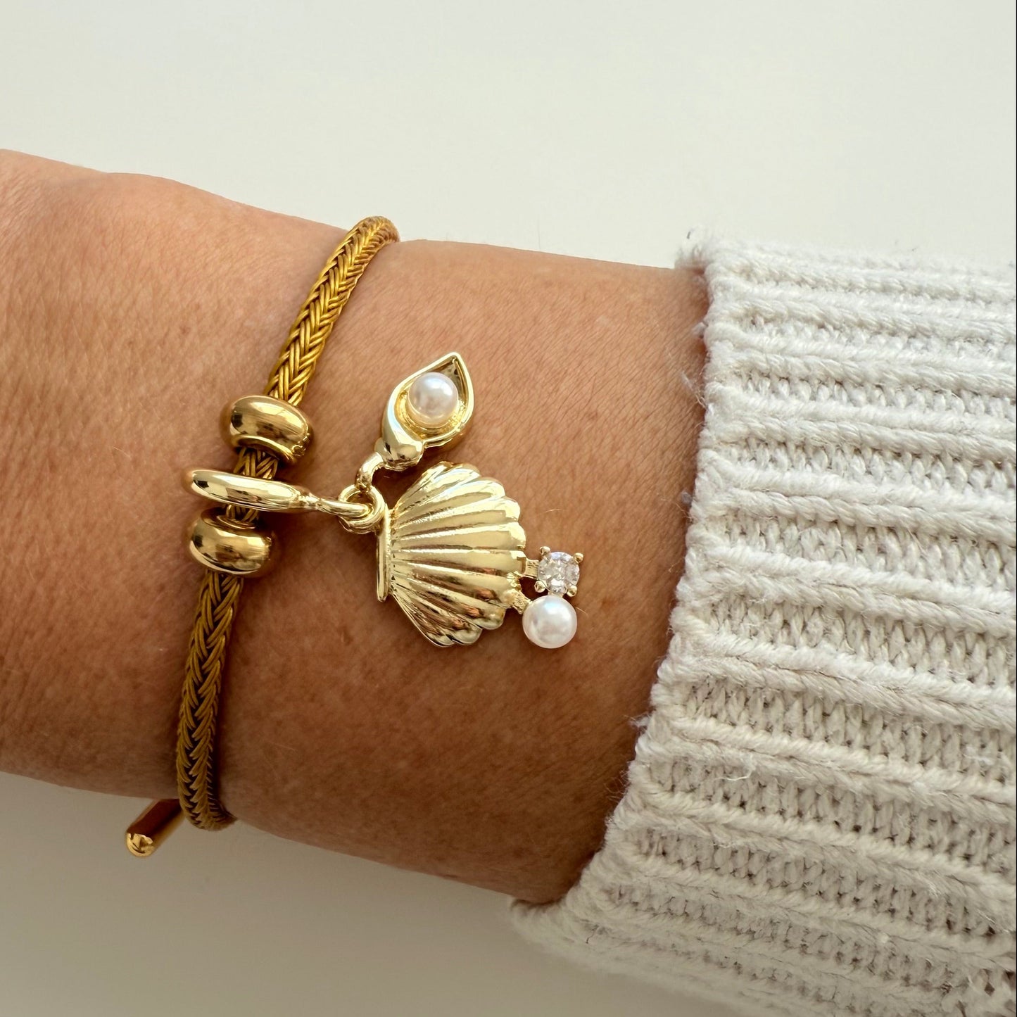 Shells Charms Bracelet