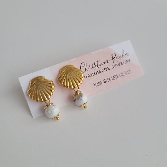 Sea Shell -White - Earrings
