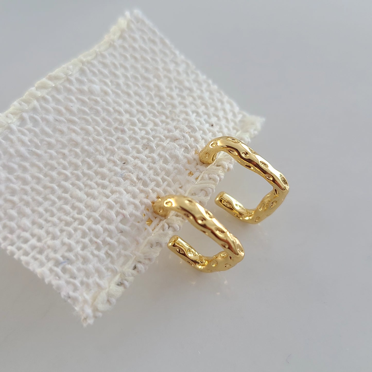 Square earrings