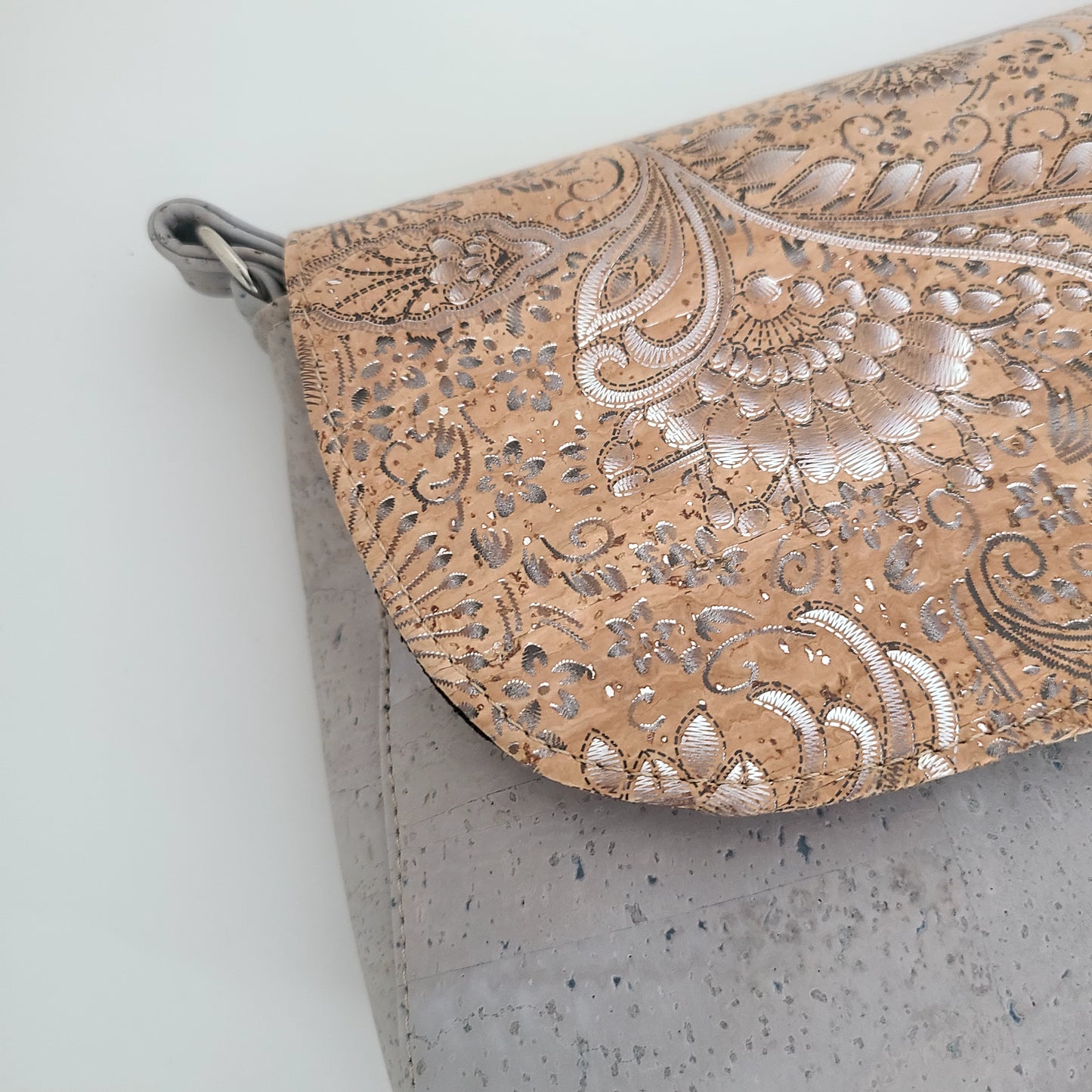 Elizabeth Cork Handbag - Gray