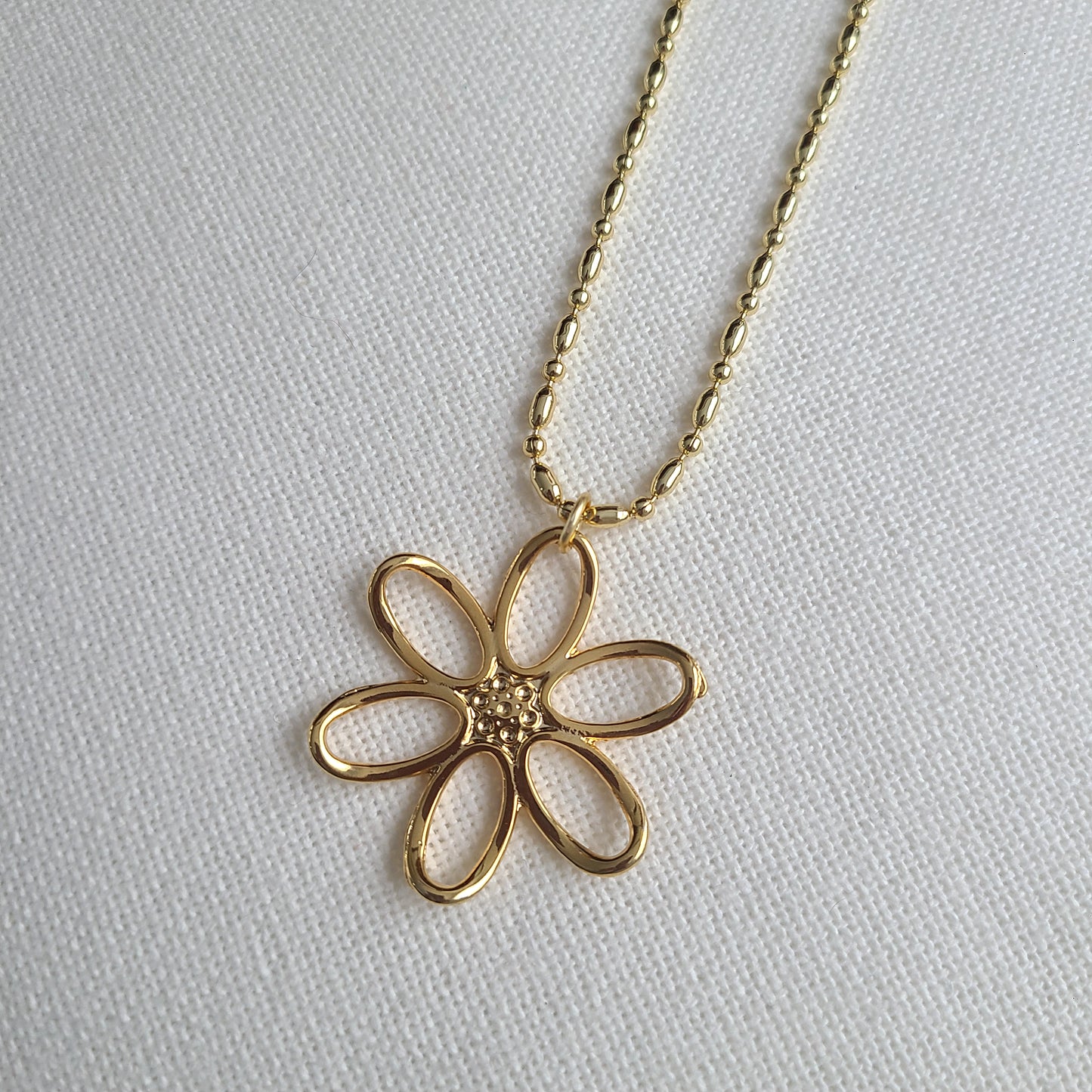 Gardenia Necklace