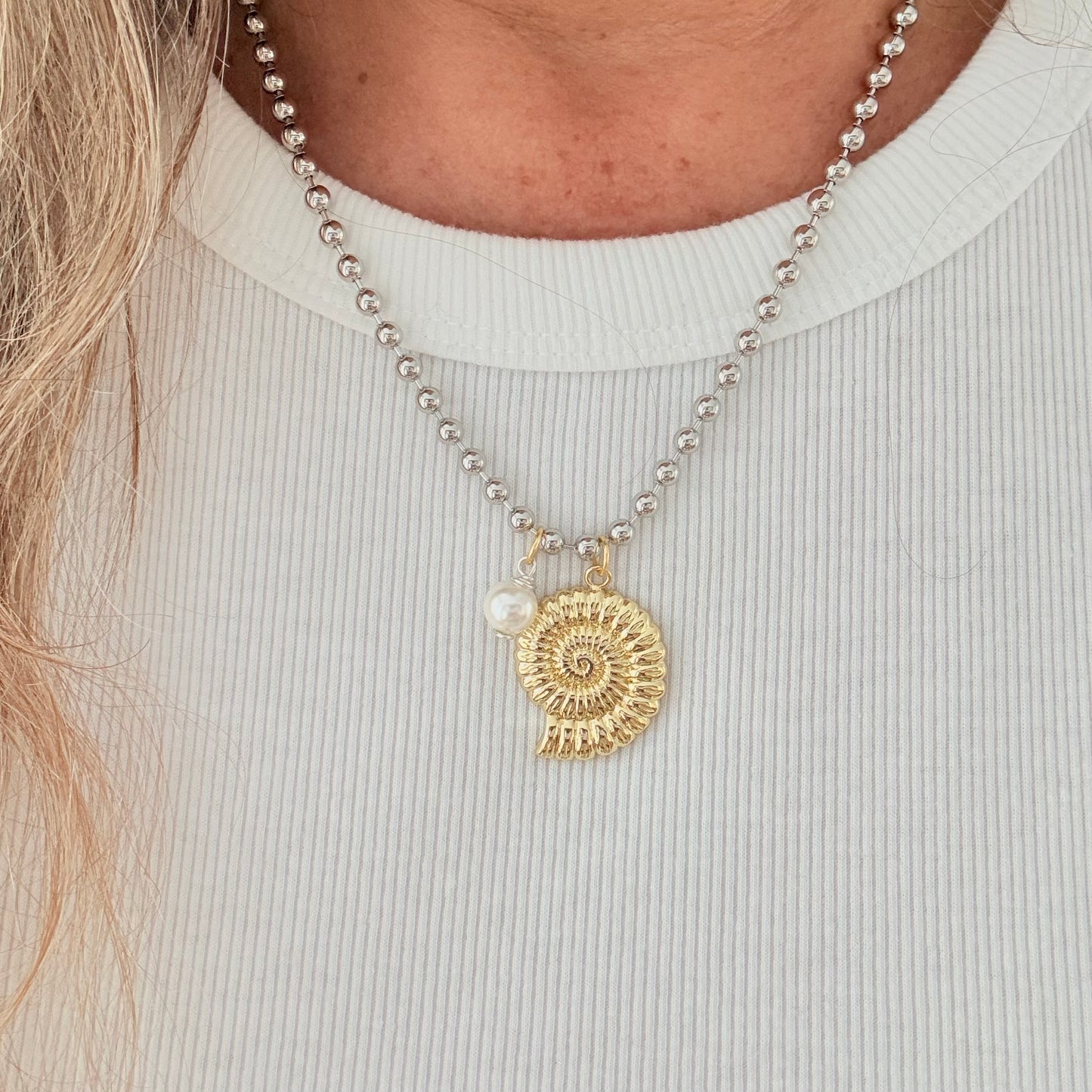 Golden Seashell Necklace