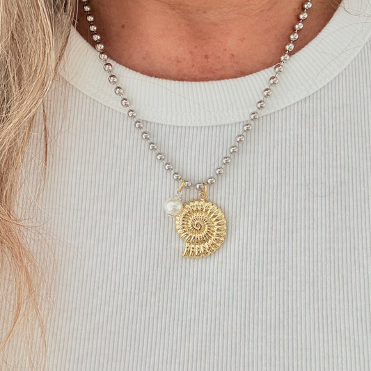 Golden Seashell Necklace