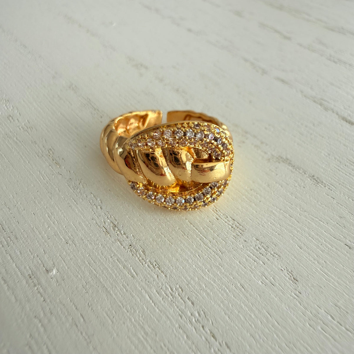 Vera Ring