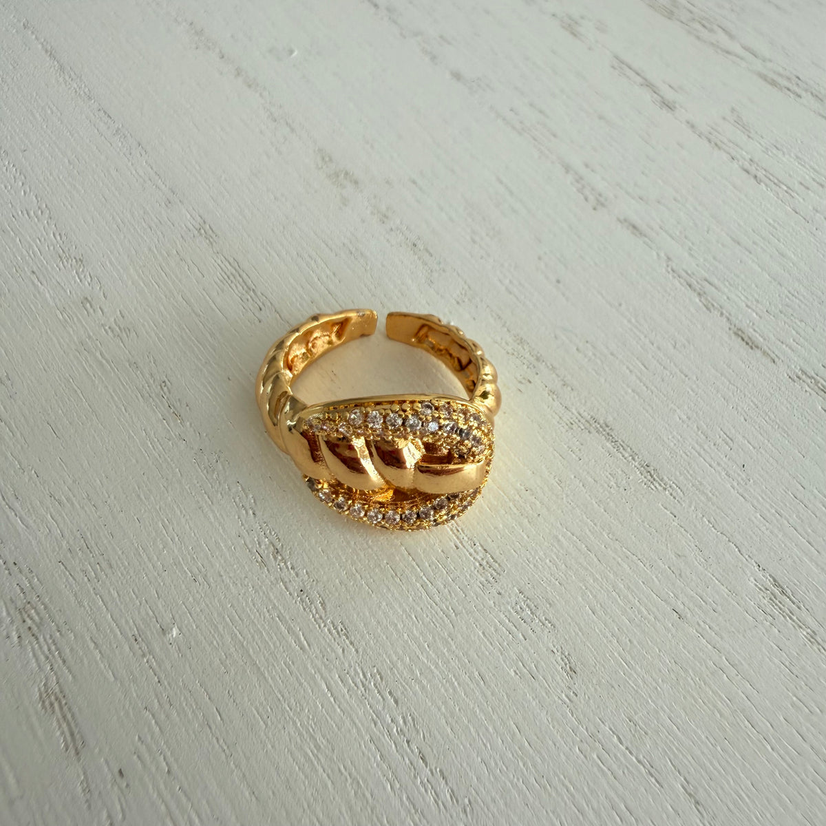 Vera Ring