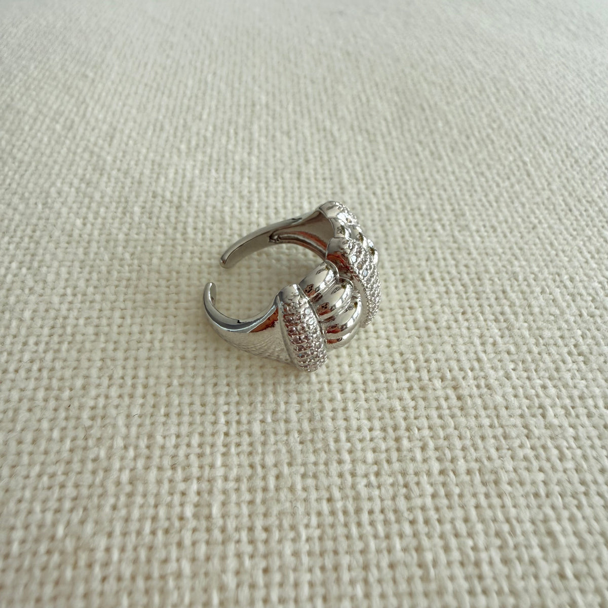 Evelina Ring