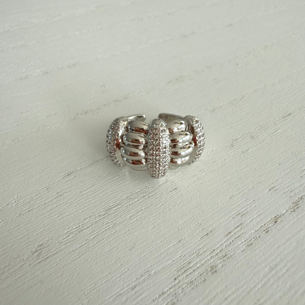 Evelina Ring
