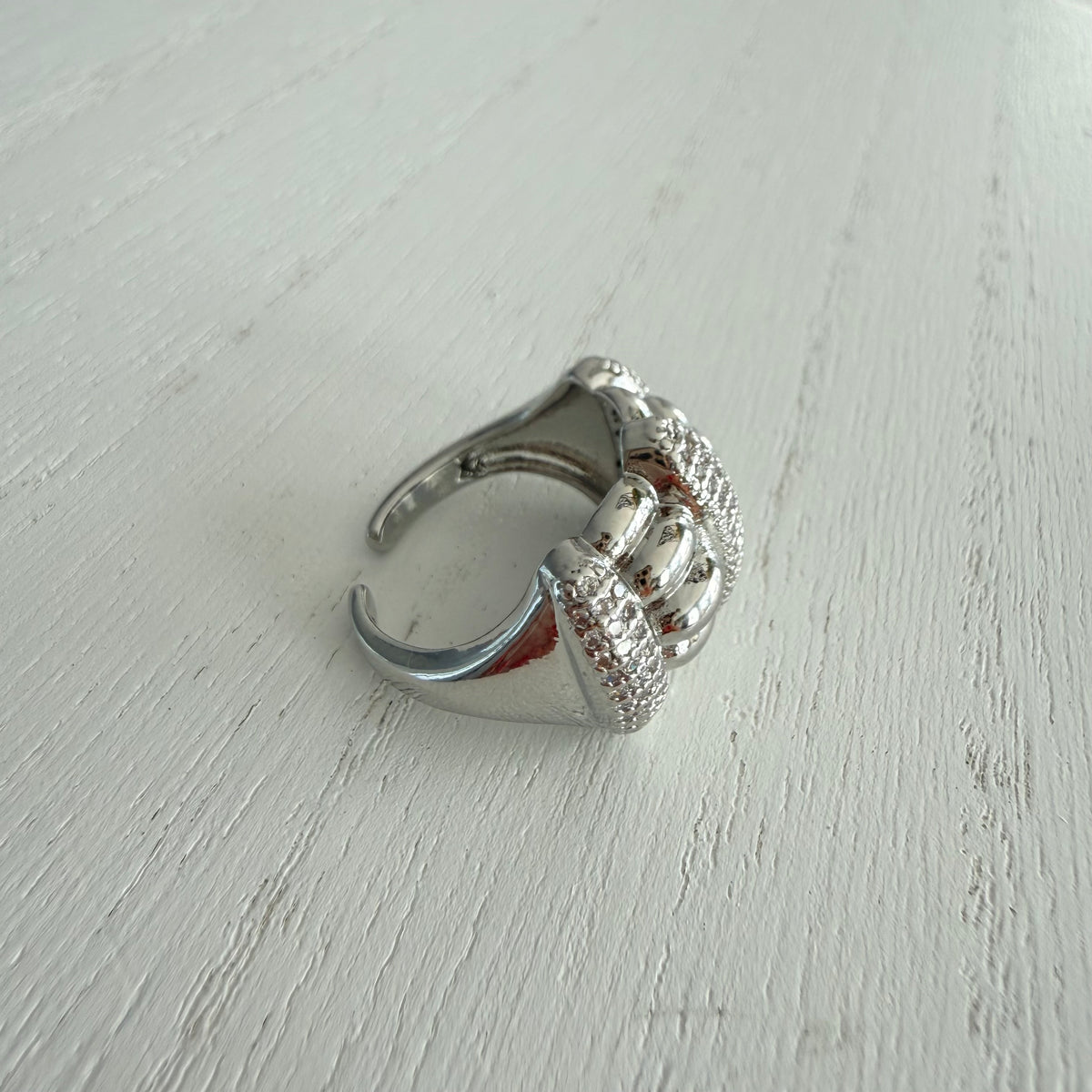 Evelina Ring